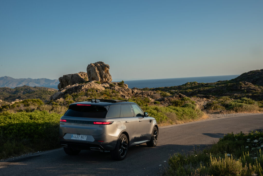 land rover girona